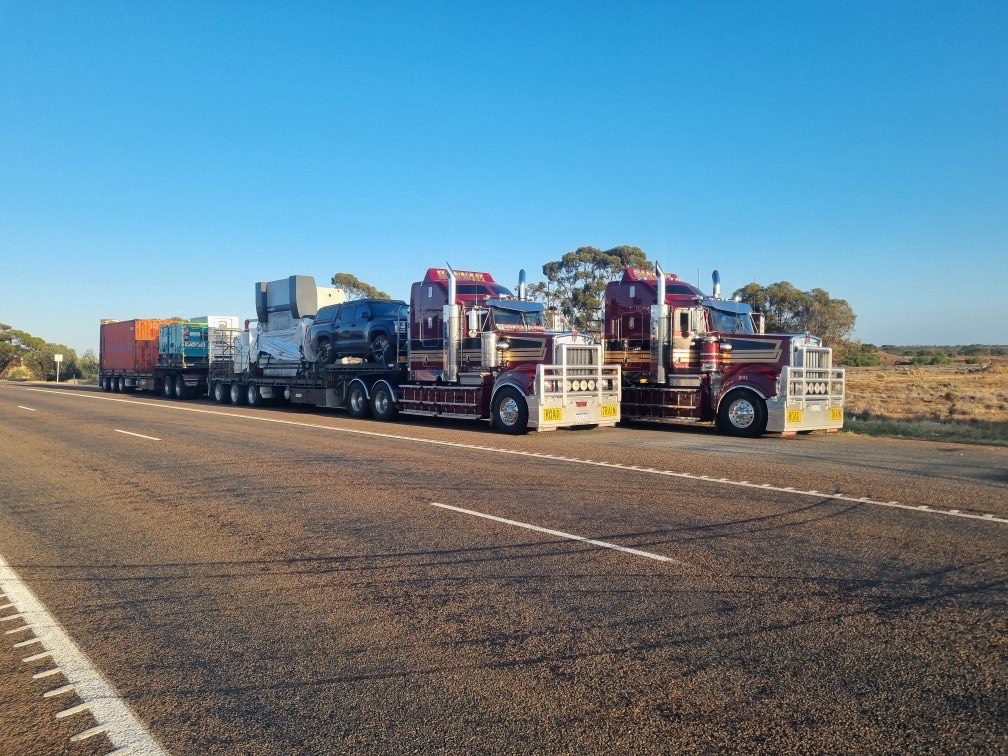 G&S Hannah Transport Kenworth fleet ready for heavy haulage and machinery transport jobs